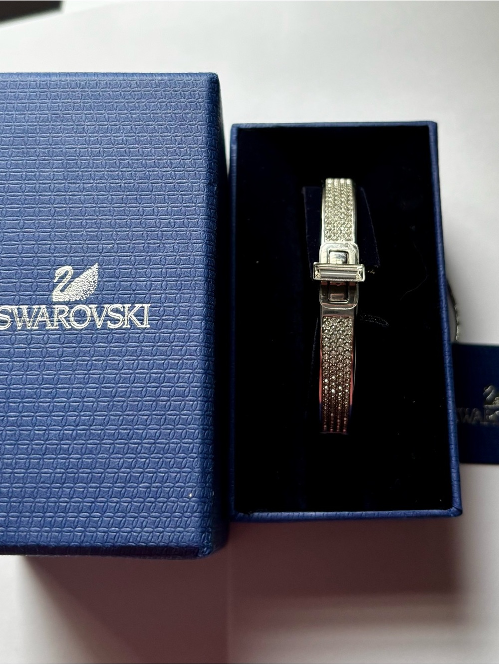 New Swarovski Gave Bangle Bracelet